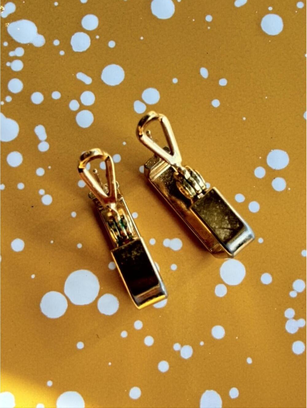 Vintage Monet Geometric Gold Square Hoop Earrings - Picture 6 of 8